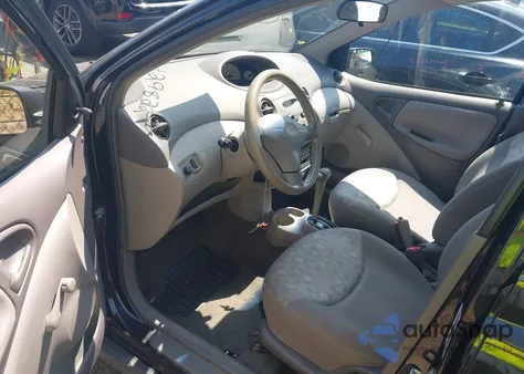 2002 Toyota Echo z USA, uszkodzony, nr VIN JTDBT123025026827